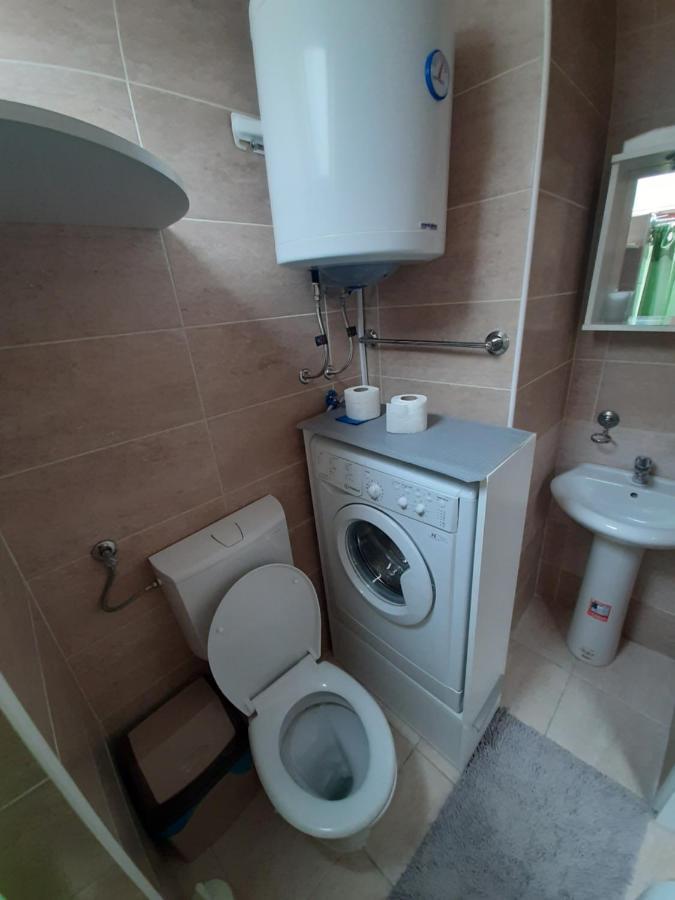 Apartmani Sara Novi Sad Exteriör bild