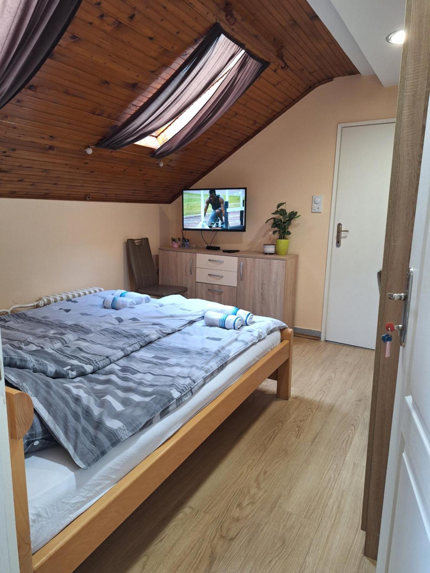 Apartmani Sara Novi Sad Exteriör bild