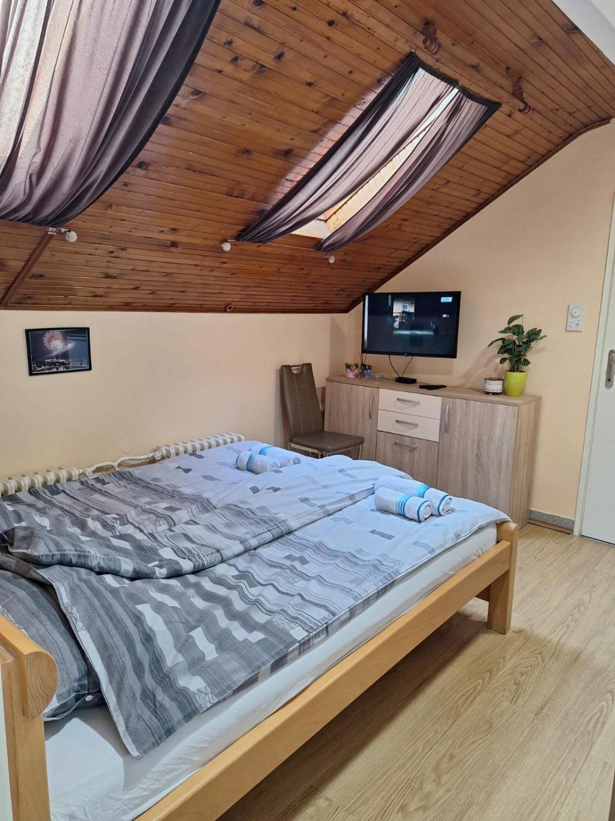 Apartmani Sara Novi Sad Exteriör bild